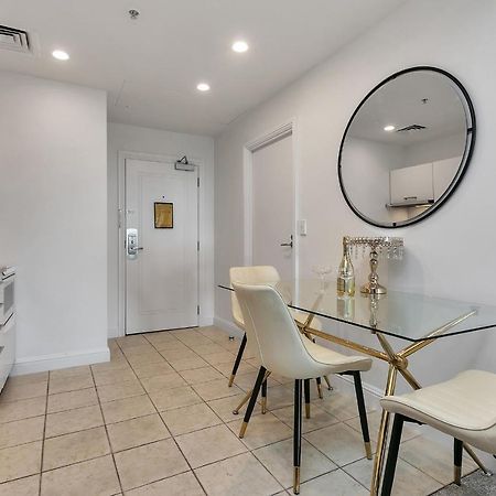 Your Family Getaway - Rooftop Spa & Pool! Auckland Exteriör bild